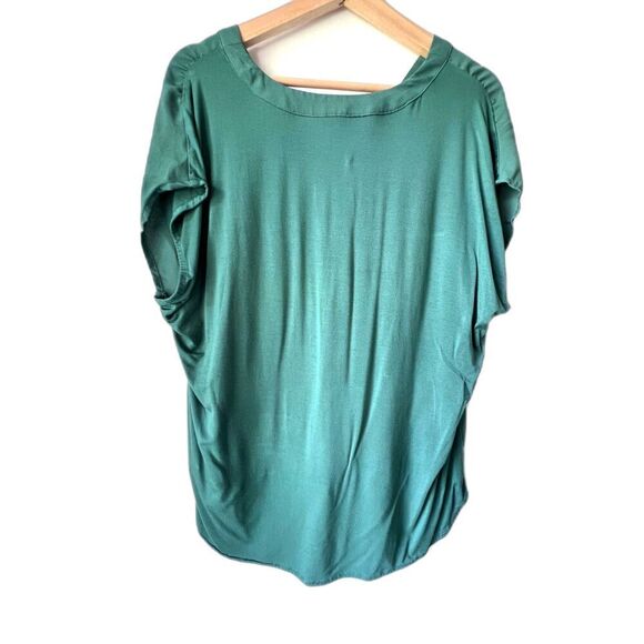 Banana Republic green emerald women's sleeveless blouse top comfortable size L.‎ - Picture 2 of 9
